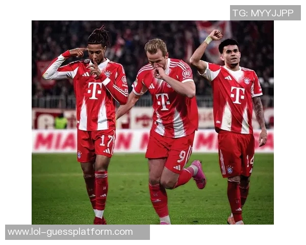 足总杯精彩对决波尔图与拜仁战成平局帽子戏法点燃全场激情